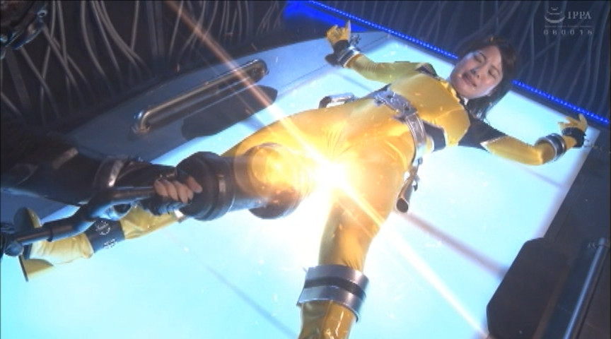 地球人に絶頂を味合わせることで手に入るクリトリスの宝石を売りさばく悪の組織に捕まってあらゆる手でクリトリスを責め上げられれイエローヒロインｗｗｗ